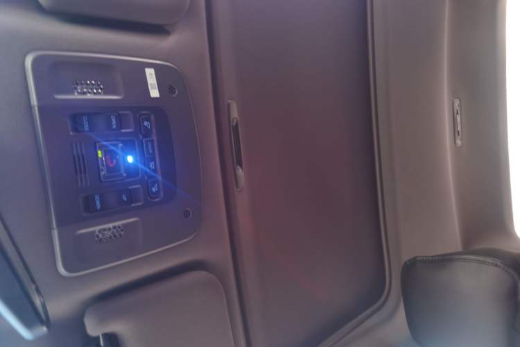 Used Toyota Avalon 2023 2.0L Luxury Edition
