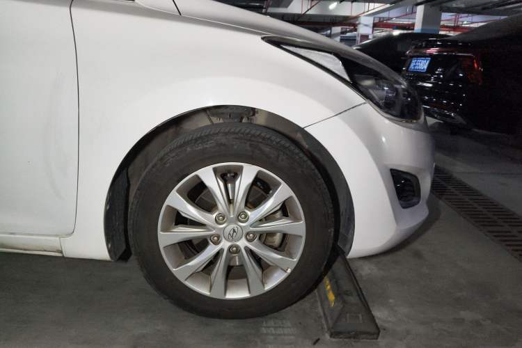 Used Hyundai Elantra (5th Generation / Langdong) 2016 1.6L Automatic Prestige Model
