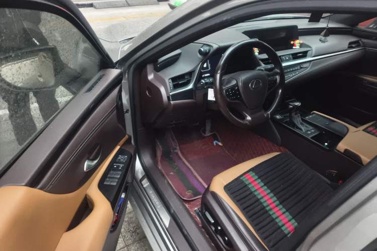 Used Lexus ES 2020 200 Excellence Edition