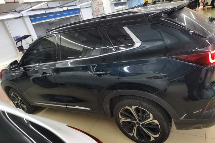 Used Dongfeng Aeolus Huge 2022 Mach Dual-Motor 1.5T MHD Dare-to-Dream Edition
