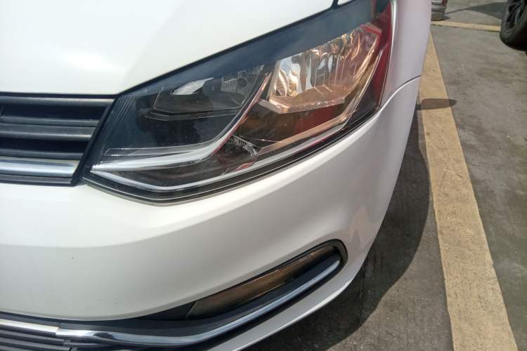 Used Volkswagen Polo 2016 1.6L Automatic Comfort Model Left Front Headlight