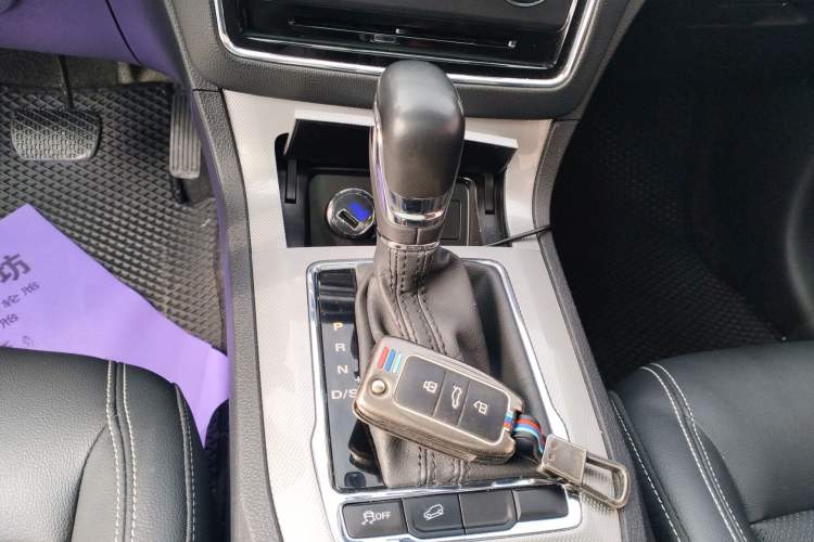 Used Roewe RX5 2018 20T Two-Wheel Drive Automatic Flagship Edition