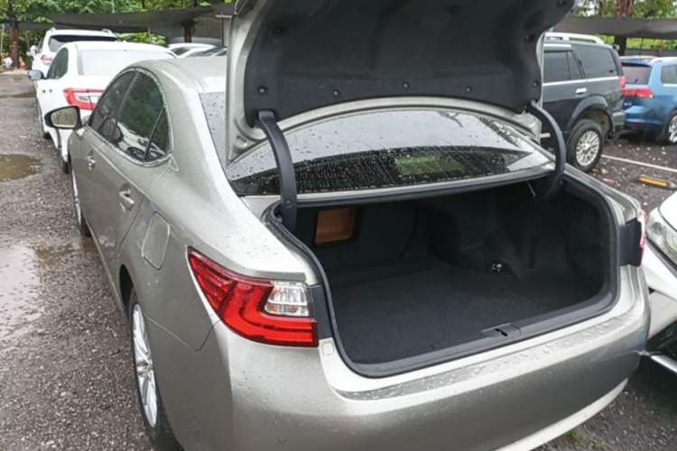 Used Lexus ES 2015 200 Elite Edition
