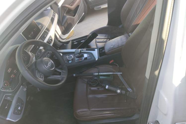 Used Audi A4L 2018 30th Anniversary Edition 40 TFSI Fashion Model
