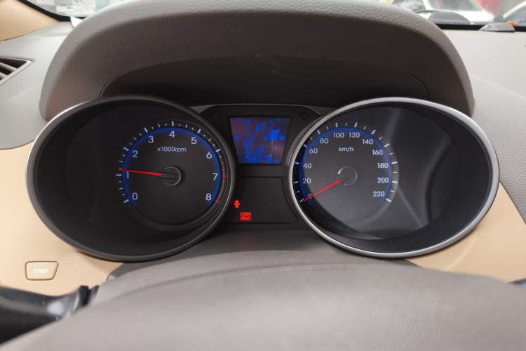 Used Hyundai ix35 2010 2.0L Automatic Two-Wheel Drive Elite Edition GLS
