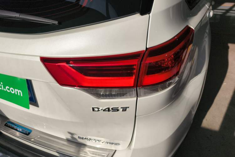 Used Toyota Highlander 2018 2.0T Four-Wheel Drive Luxury Edition 7 Seats China V Emission Standard
