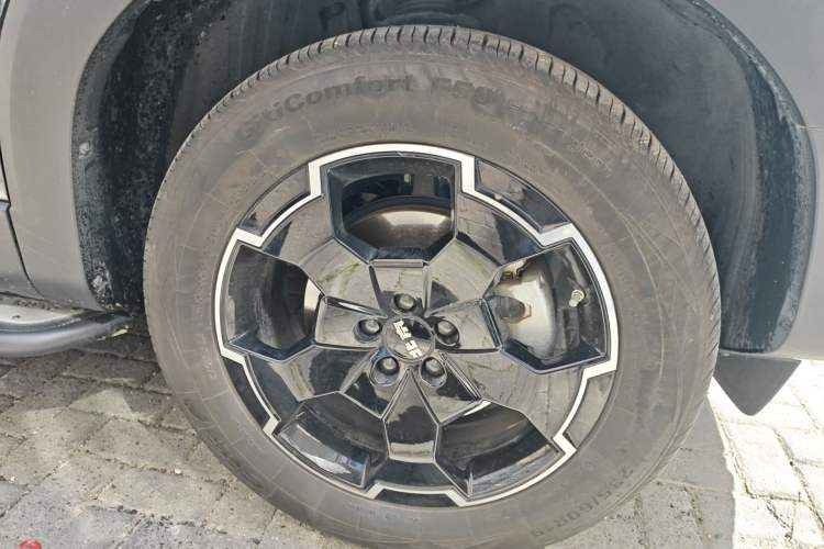 Used BAIC Off-Road BJ30 2024 1.5T Magic Electric Drive Advanced Version Right Front Wheel Hub