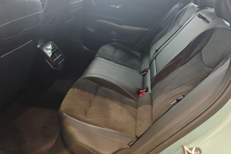 Used Volkswagen Passat 2025 Pro 380TSI Starry Dragon Edition