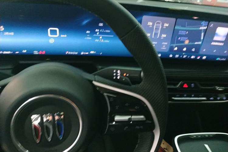 Used Buick LaCrosse 2025 Platinum Avia Edition