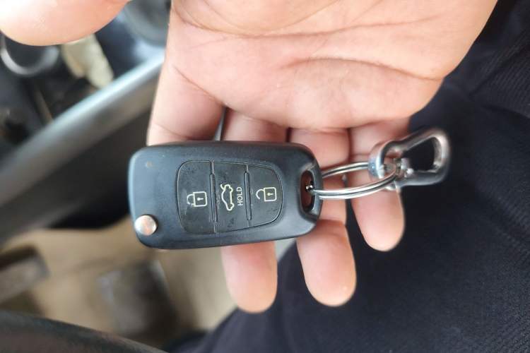 Used Kia Forte 2014 1.6L MT GL
