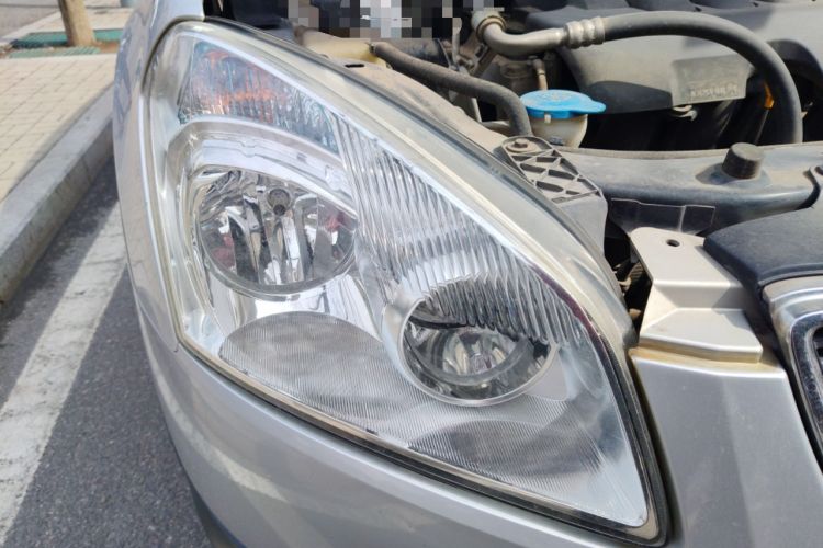 Used Nissan Qashqai 2011 2.0 XV Lea CVT 2WD
