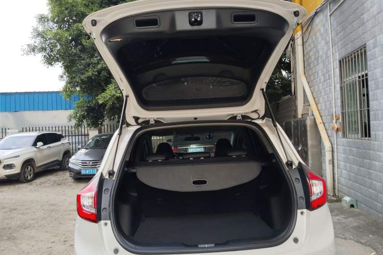 Used Honda Jade 2016 1.8L CVT Luxury Edition 5-seater
