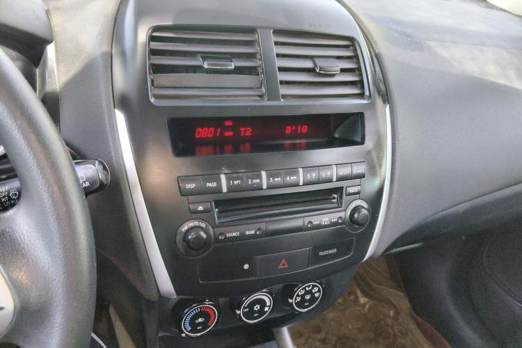 Used Mitsubishi ASX 2013 1.6L Manual Two-Wheel Drive Standard Edition