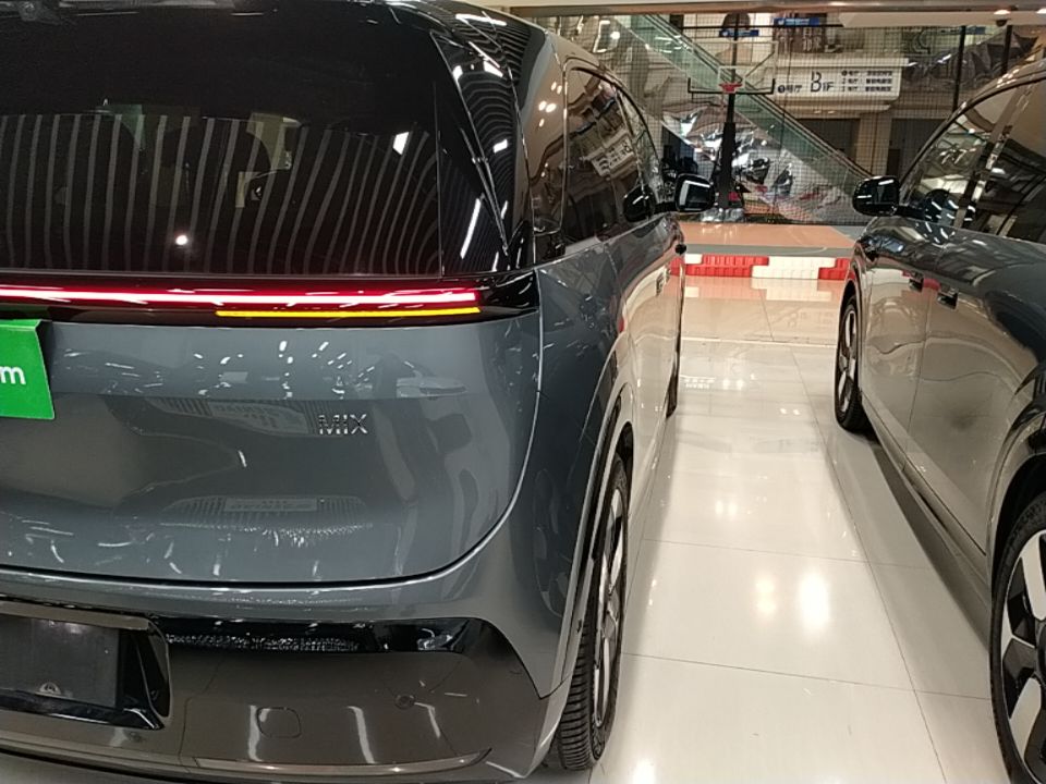Zeekr MIX 2025 Intelligent Driving Version — снимка 9