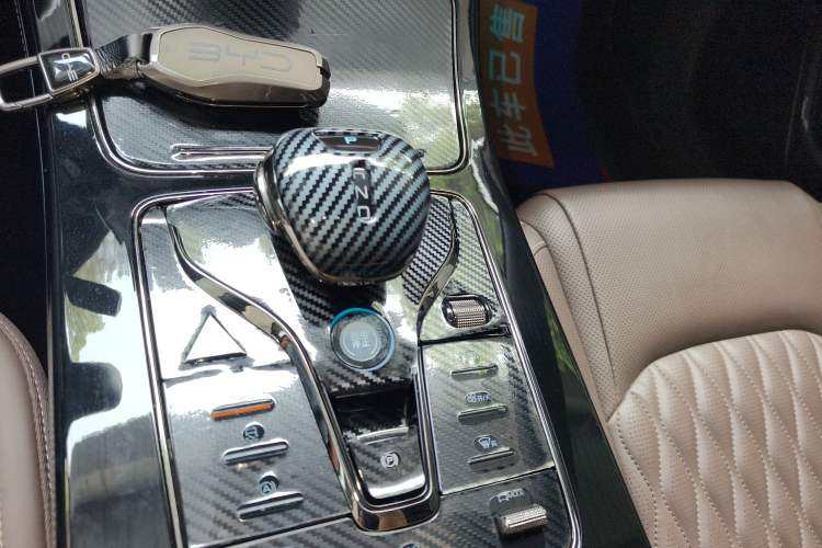 Used BYD Han 2023 EV Champion Edition 605KM Front-Drive Premium Model
