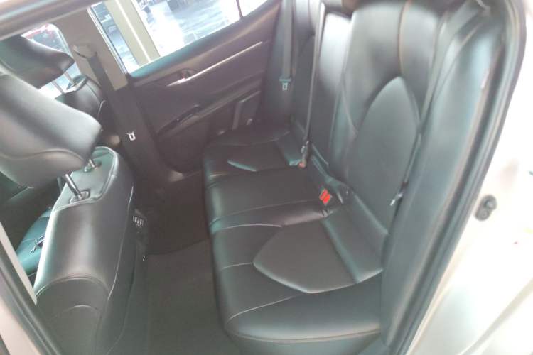 Used Toyota Camry 2018 2.5G Luxury Edition Left Rear Seat