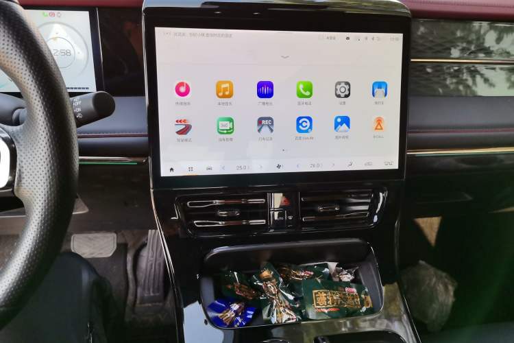 Used GAC Trumpchi M8 2023 Zongshi Series Dual-Motor Supreme Edition Audio And AC Panel