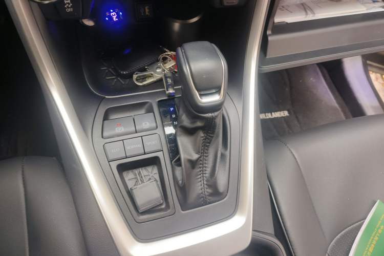 Used Toyota Wildlander 2023 2.0L CVT Two-Wheel Drive Urban Edition Gear Lever