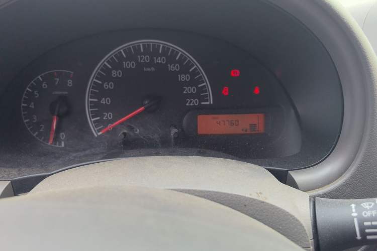 Used Nissan Sunny 2015 1.5XE Manual Comfort Edition
