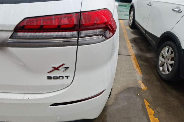 Used CHANGAN OSHAN X7 2021 1.5T Automatic Luxury Model Exterior 3