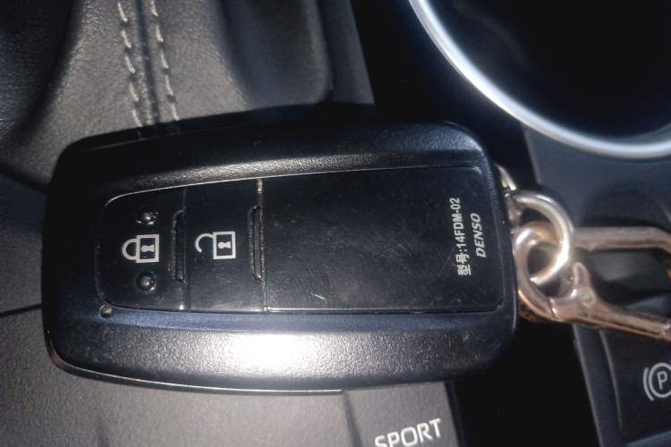 Used Toyota Crown Kluger 2021 2.5L HEV Two-Wheel Drive Elite Edition Interior 1