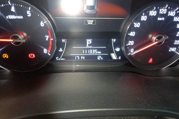 Used Honda Avancier 2017 240TURBO Two-Wheel Drive Elite Edition Odometer Close Up