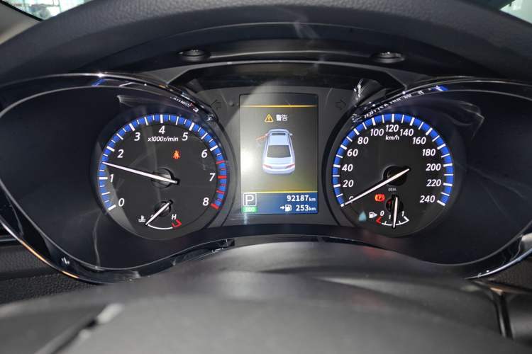 Used Venucia D60 2019 100 000 Honor 1.6L XL CVT Chenku Edition China VI Standard
