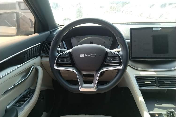 Used BYD Song PLUS New Energy 2023 Champion Edition DM-i 110KM Flagship PLUS