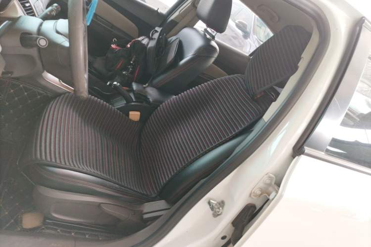 Used Chevrolet Cruze 2015 1.5L Classic SL MT
