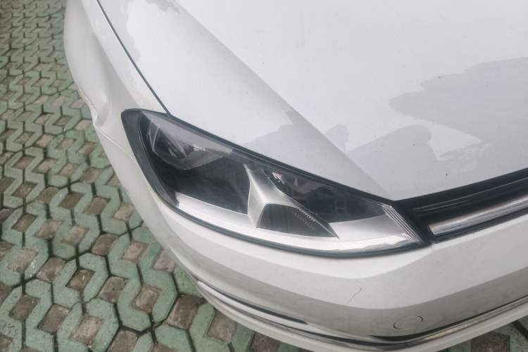 Used Volkswagen Golf 2016 1.6L Automatic Fashion Model
