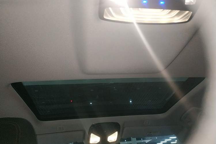 Used BMW 5 Series 2019 525Li Luxury Package