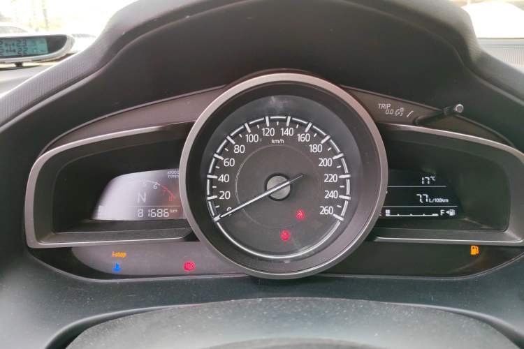 Used Mazda CX-4 2018 2.0L Automatic Two-Wheel Drive Blue Sky Luxury Edition