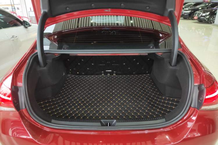 Used Mercedes-Benz A-Class 2020 Facelift A 180 L Sport Sedan Special Configuration