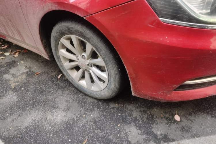 Used Roewe i6 2017 20T Manual Luxury Edition