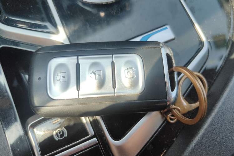 Used Dongfeng Fengon E3 2019 EVR Range-Extended Smart Enjoyment Model Vehicle Key