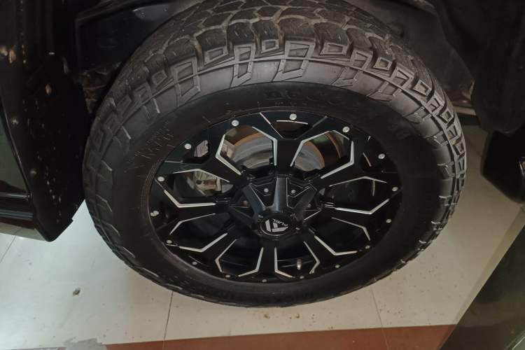 Used Toyota Land Cruiser 2019 5.7L 7-Seater Middle East Version
