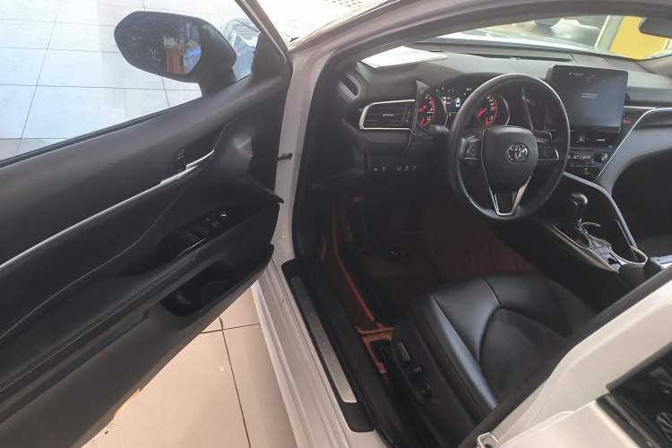 Used Toyota Camry 2022 2.0S Knight Edition Driver Seat