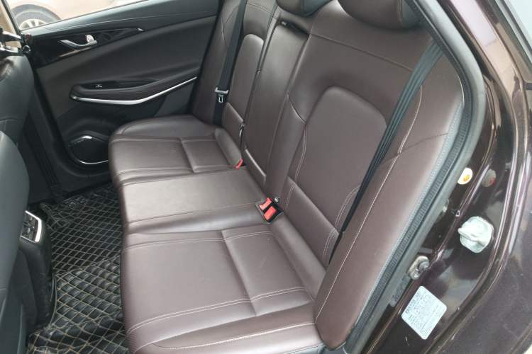 Used Changan Raeton CC 2018 1.5T Automatic Elegant Version China V Standard