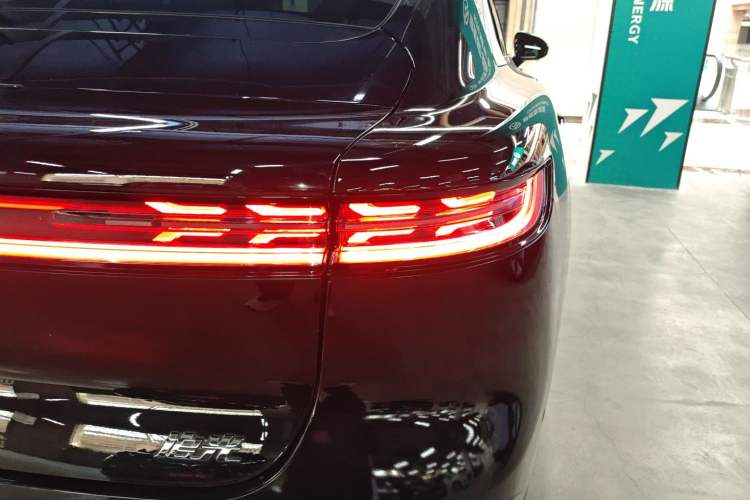 Used VOYAH PASSION 2023 Four-Wheel Drive Long-Range Version