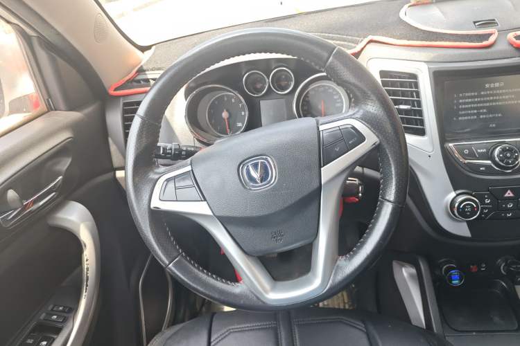 Used CHANGAN CS35 2015 1.6L Manual Luxury Model China IV Standard