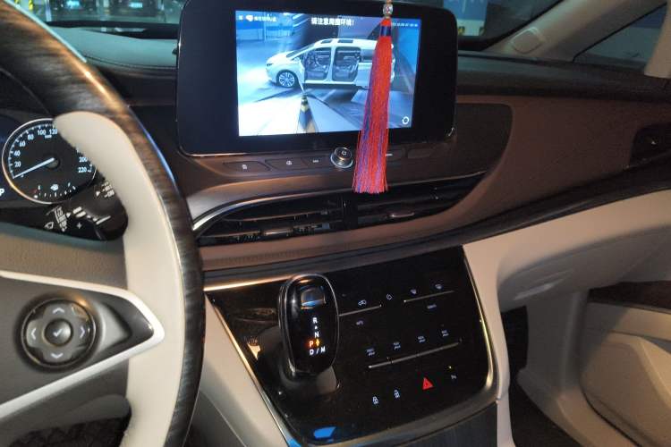 Used Buick GL8 2023 Land Executive Class Comfort Model
