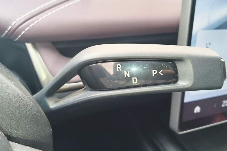 Used Xiaomi Auto SU7 2024 Rear-Drive Long-Range Intelligent Driving Version Gear Lever