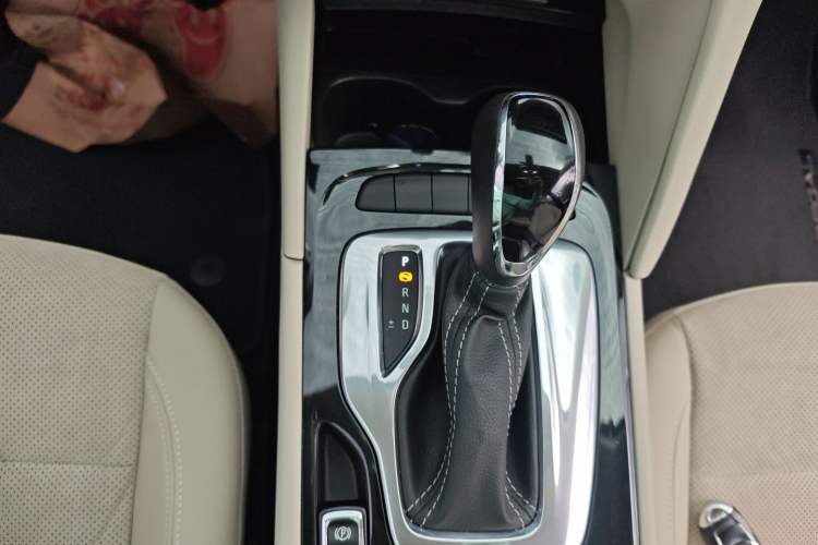 Used Buick Regal 2017 30H Elite Version