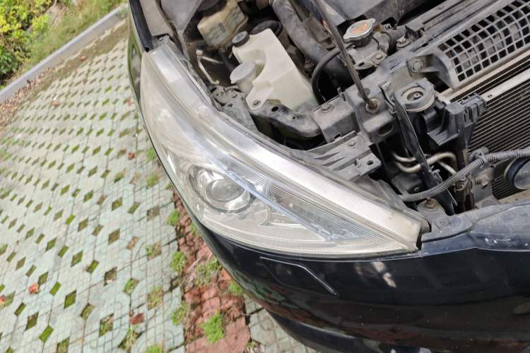 Used Nissan Teana 2011 2.5L XL Glory Edition Right Front Headlight