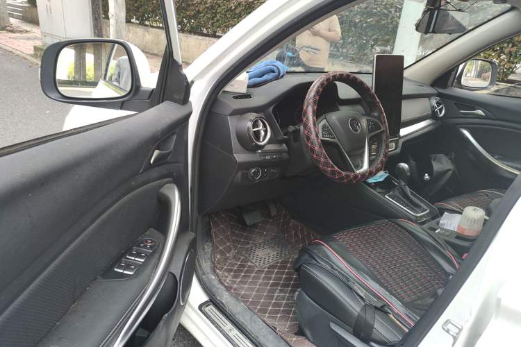 Used BYD Song 2019 1.5TI Automatic Smart Connect Dynamic Model