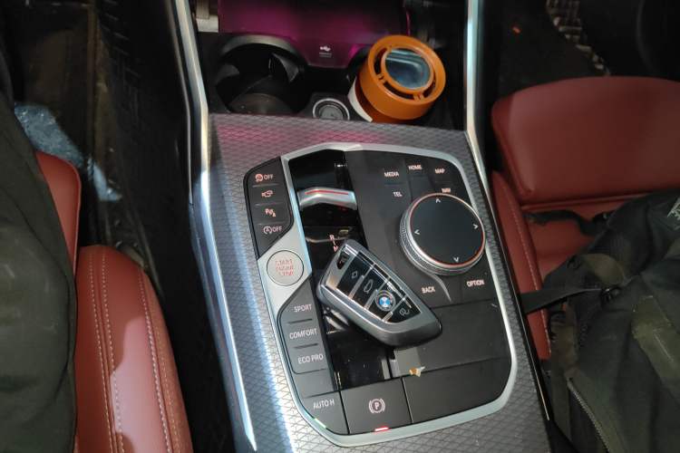 Used BMW 3 Series 2025 330Li M Sport Shadowline Package Gear Lever