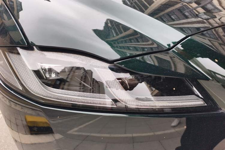 Used Jaguar XFL 2023 XFL 2.0T P300 Four-Wheel-Drive Flagship Sport Edition
