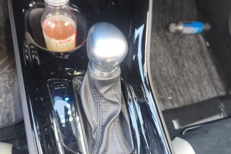 Used Toyota IZOA 2021 2.0L Yichi SPORT
