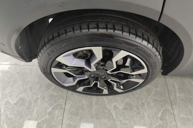 Used Lynk & Co 06 2023 Remix 1.5T Shero
