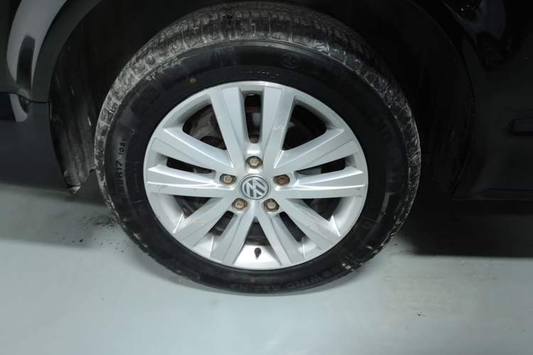 Used Volkswagen Caravelle 2017 2.0 TSI 4x4 Comfort Edition 7-Seater
